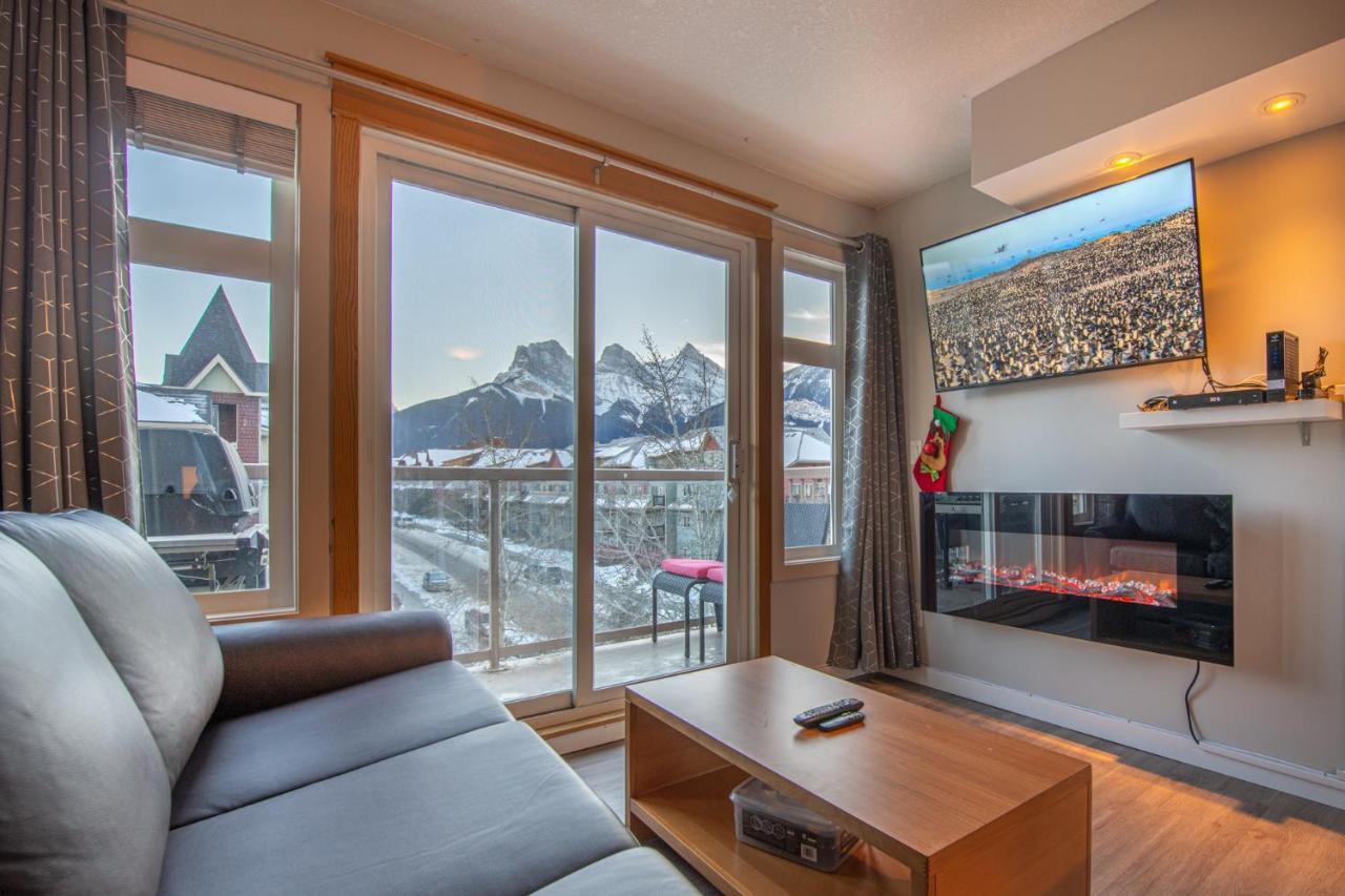 Mountain View 2 Bedroom - Wt Floor-401 Apartment *