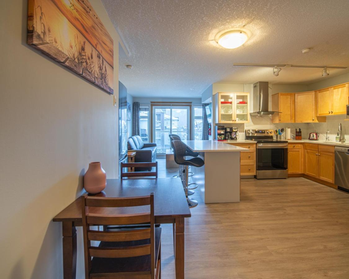 Mountain View 2 Bedroom - Wt Floor-401 Apartment